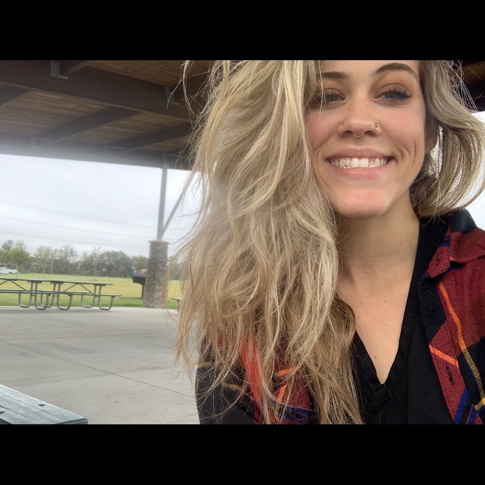 Meet your Posher, Dana